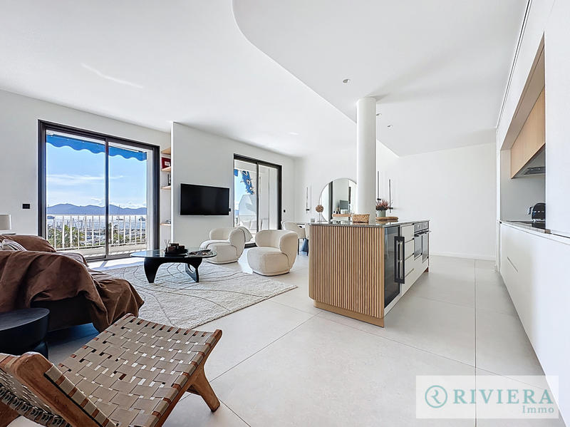 Appartement - 100 m² - 4 pièces