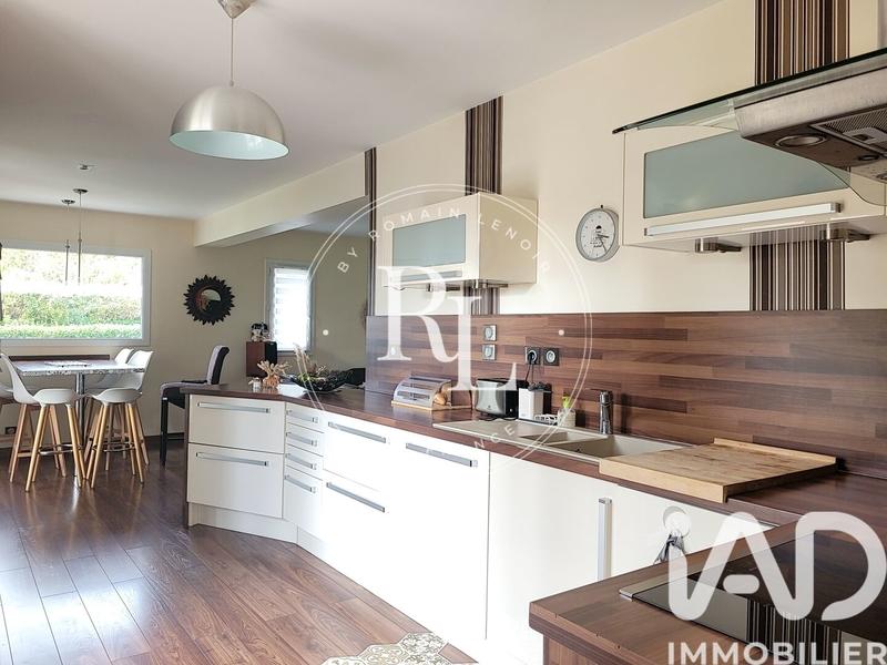 Maison - 140 m² - 6 pièces