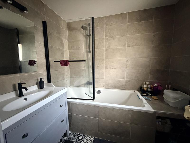 Maison - 136 m² - 2 pièces