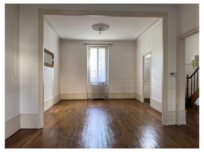 Maison - 133 m² - 7 pièces