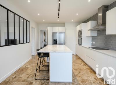 Maison - 143 m² - 7 pièces