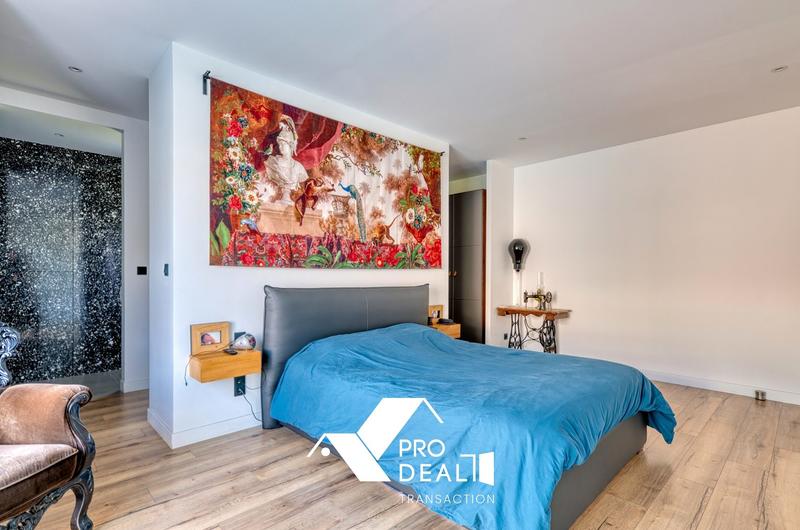 Maison contemporaine - 260 m² - 8 pièces