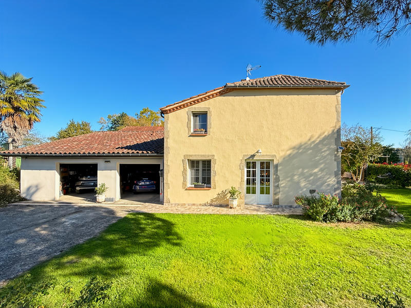 Maison - 160 m² - 5 pièces