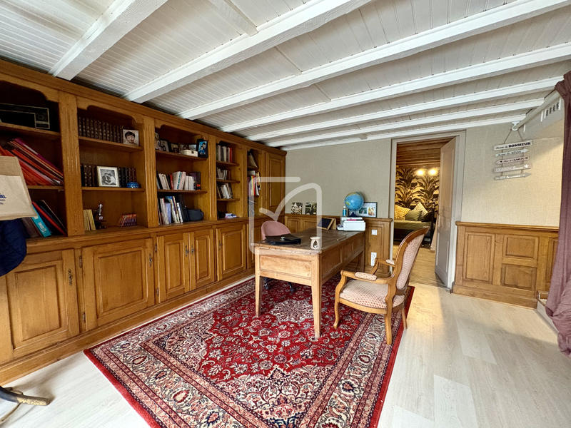 Maison - 200 m² - 8 pièces