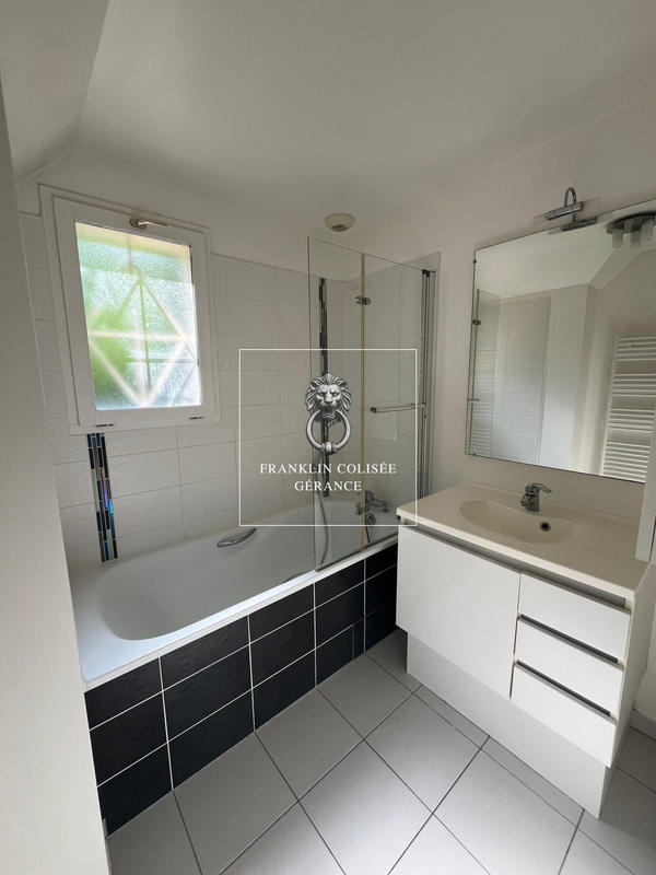 Maison - 128 m² - 5 pièces