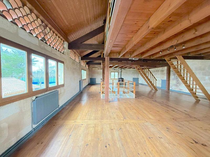 Maison - 162 m² - 3 pièces