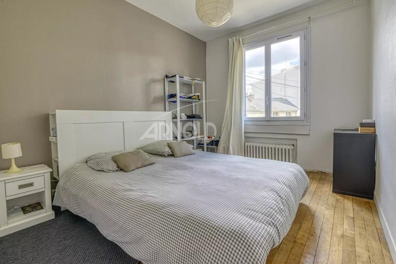 Maison - 204 m² - 8 pièces