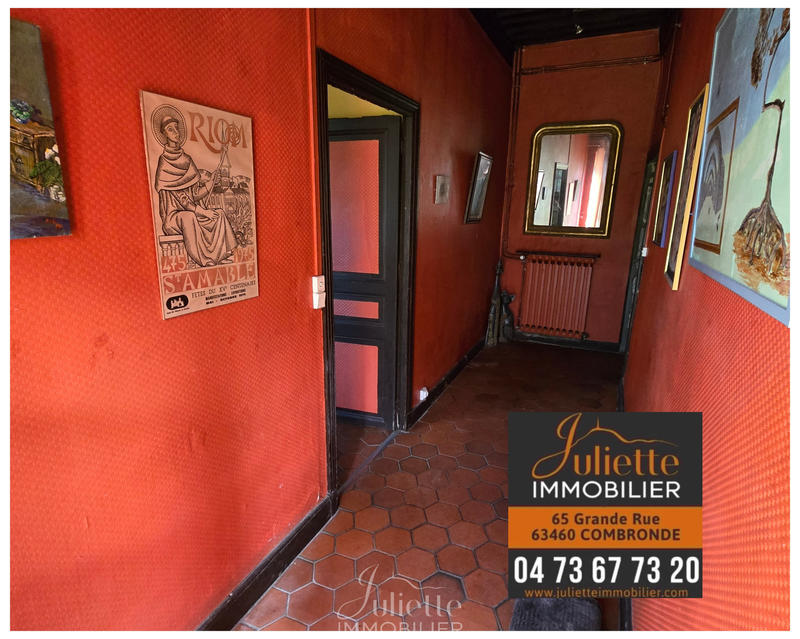 Maison - 240 m² - 7 pièces