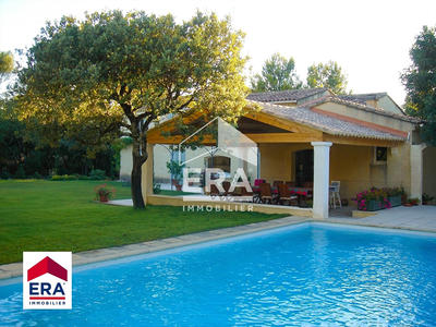 Maison - 230 m² - 10 pièces