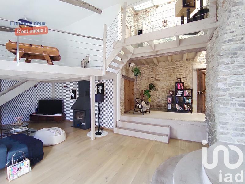 Maison - 297 m² - 9 pièces