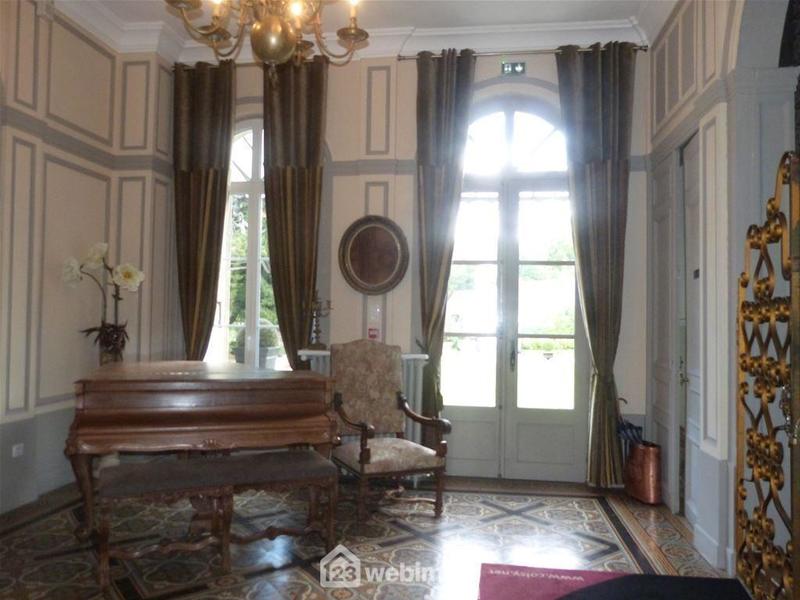 Château - 850 m² - 17 pièces