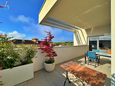 Appartement - 92 m² - 4 pièces