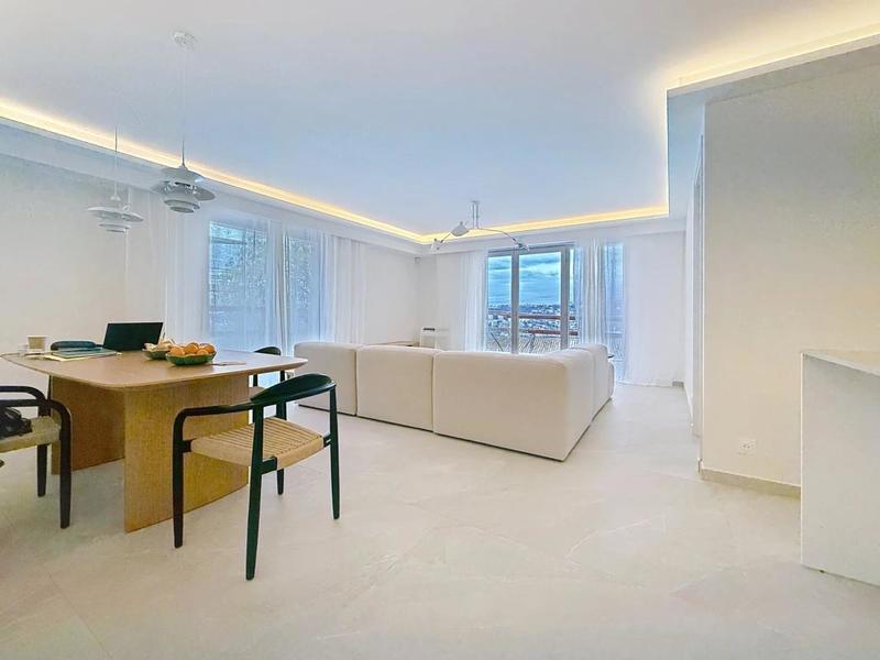 Appartement - 111 m² - 5 pièces