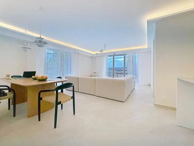 Appartement - 111 m² - 5 pièces