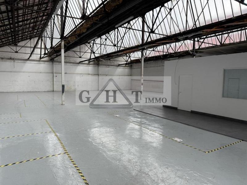 Entrepôt - 600 m²