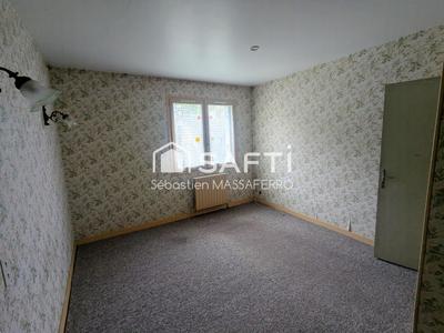 Maison - 76 m² - 5 pièces