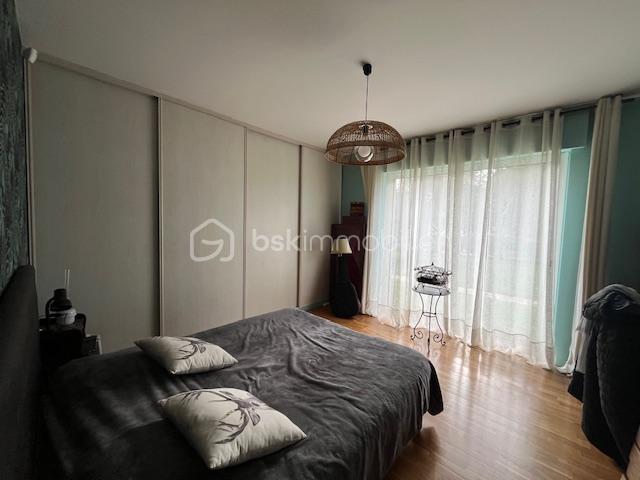 Maison d'architecte - 214 m² - 7 pièces