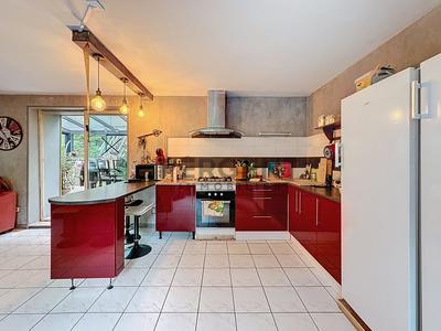 Maison - 94 m² - 5 pièces