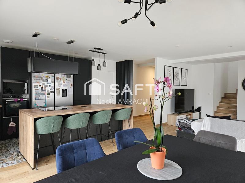 Maison - 171 m² - 7 pièces