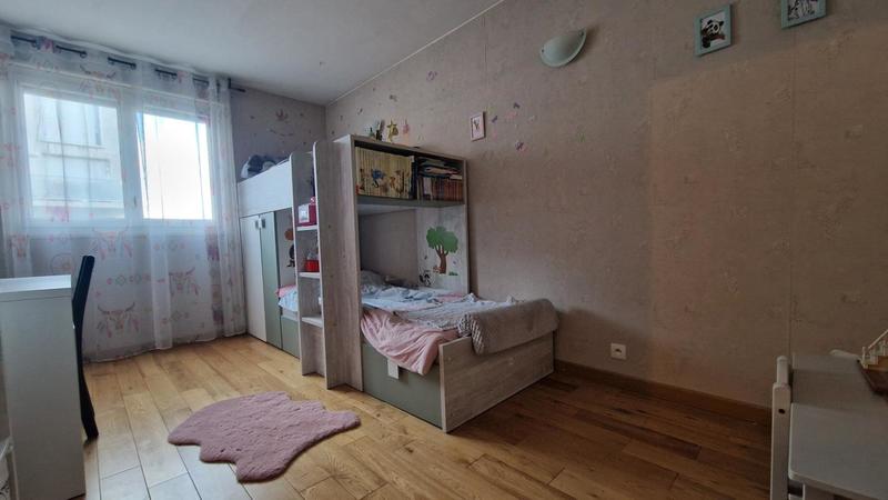 Appartement - 98 m² - 5 pièces