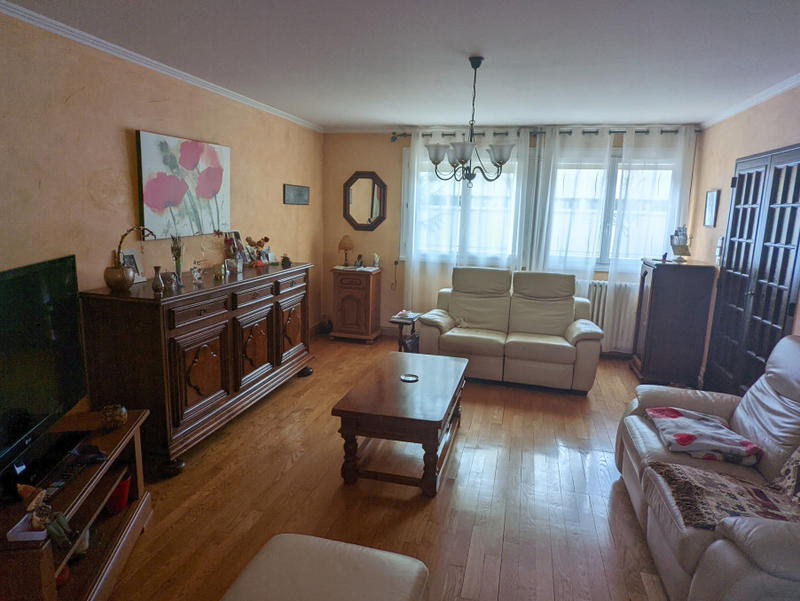 Maison - 91 m² - 5 pièces