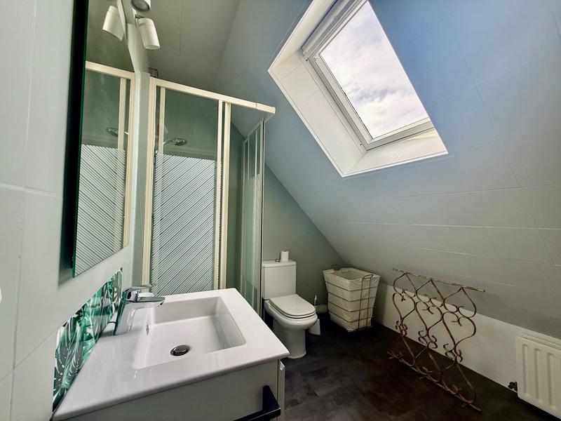 Appartement - 95 m² - 5 pièces