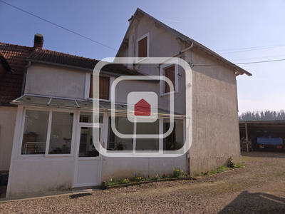 Maison - 121 m² - 6 pièces