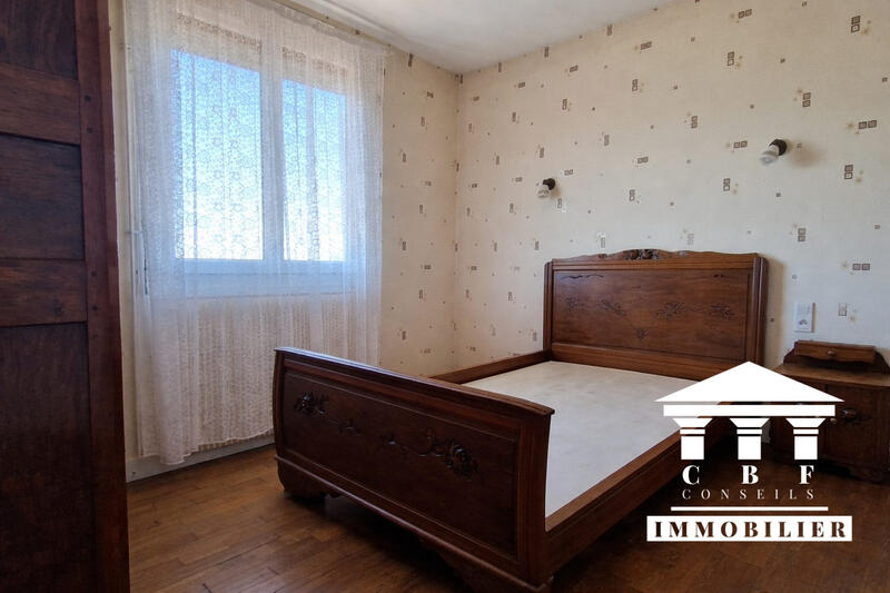 Maison - 92 m² - 5 pièces