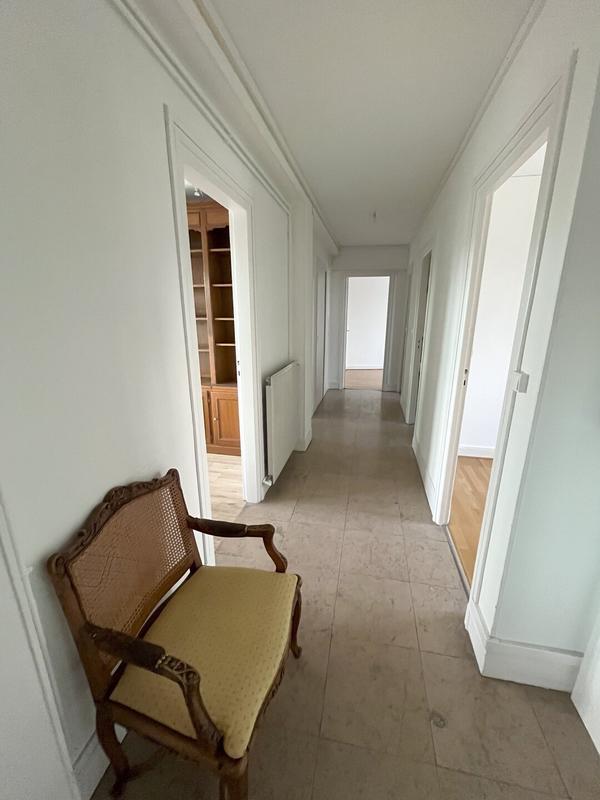 Appartement - 125 m² - 5 pièces