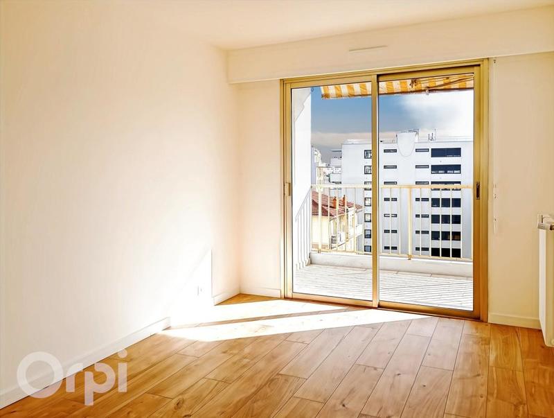 Appartement - 57 m² - 2 pièces