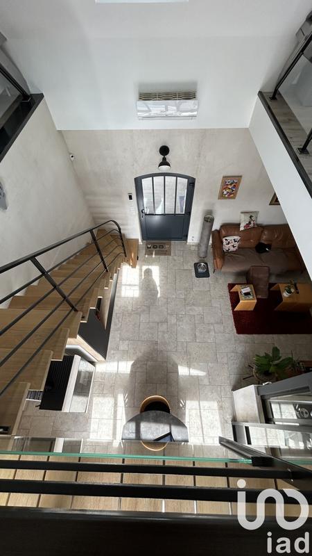 Maison - 325 m² - 12 pièces