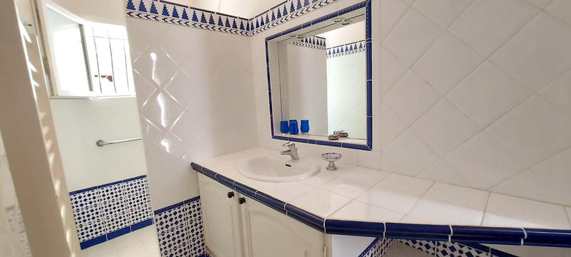 Villa - 182 m² - 6 pièces