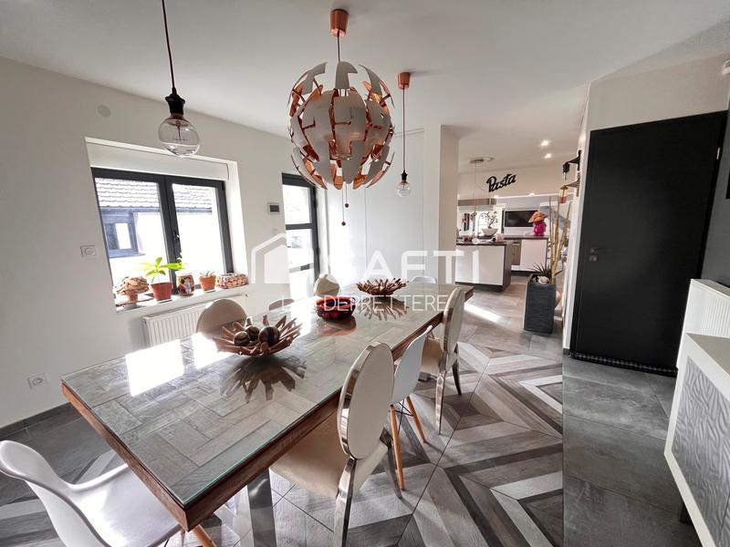 Maison - 150 m² - 5 pièces