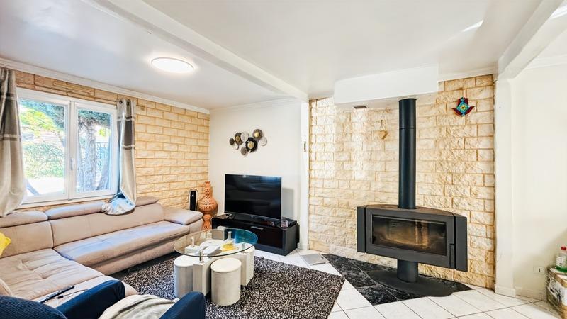 Maison - 110 m² - 6 pièces