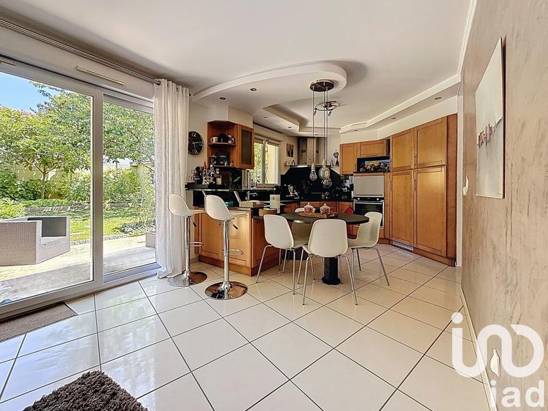 Maison - 140 m² - 6 pièces