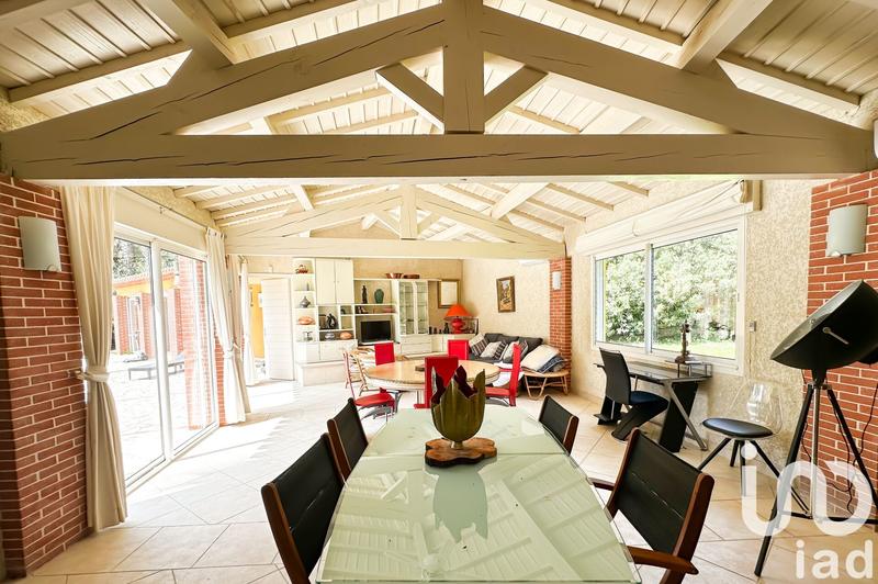 Maison - 360 m² - 5 pièces