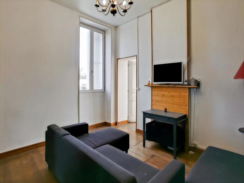 Appartement - 256 m² - 9 pièces