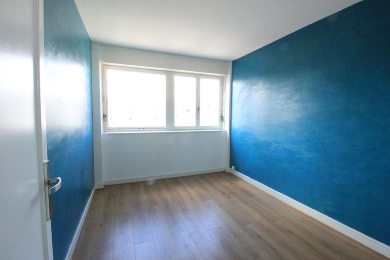 Appartement - 81 m² - 7 pièces