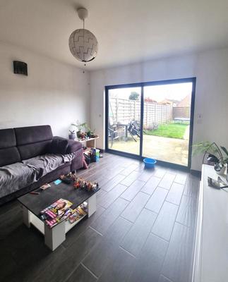 Maison - 107 m² - 6 pièces