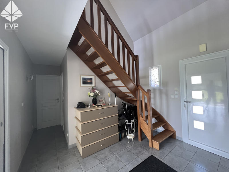 Maison - 185 m² - 8 pièces