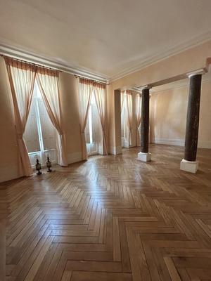 Appartement - 116 m² - 2 pièces