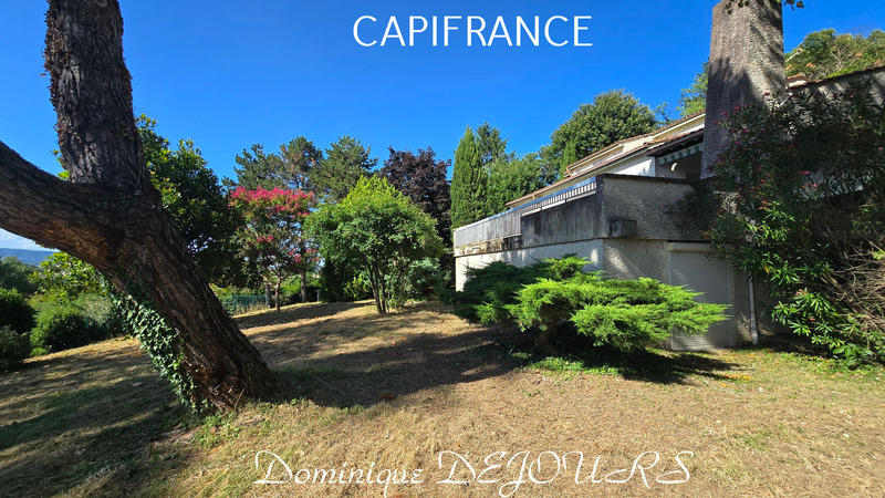 Maison - 192 m² - 6 pièces