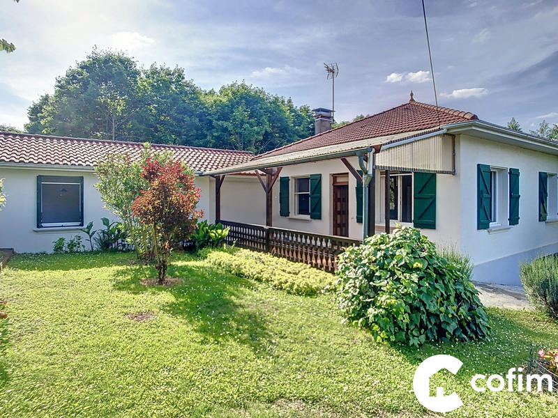 Maison traditionnelle - 114 m² - 6 pièces