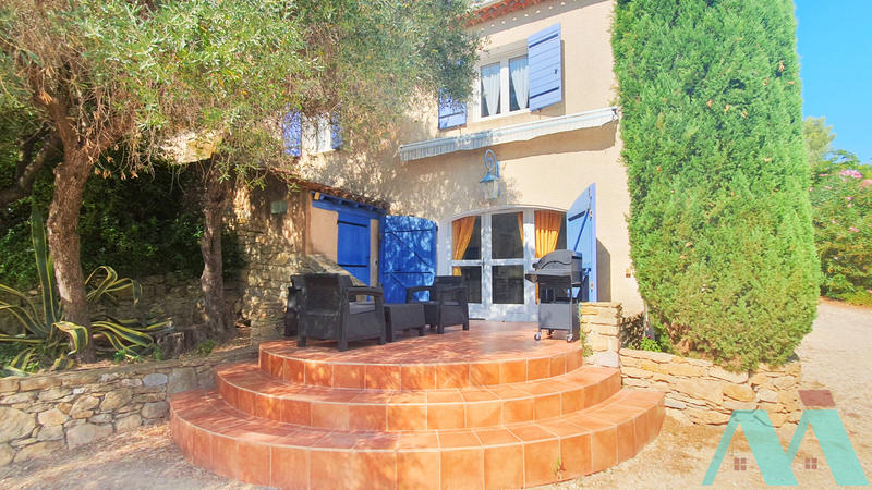 Maison - 198 m² - 7 pièces