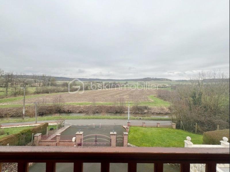 Pavillon - 180 m² - 5 pièces