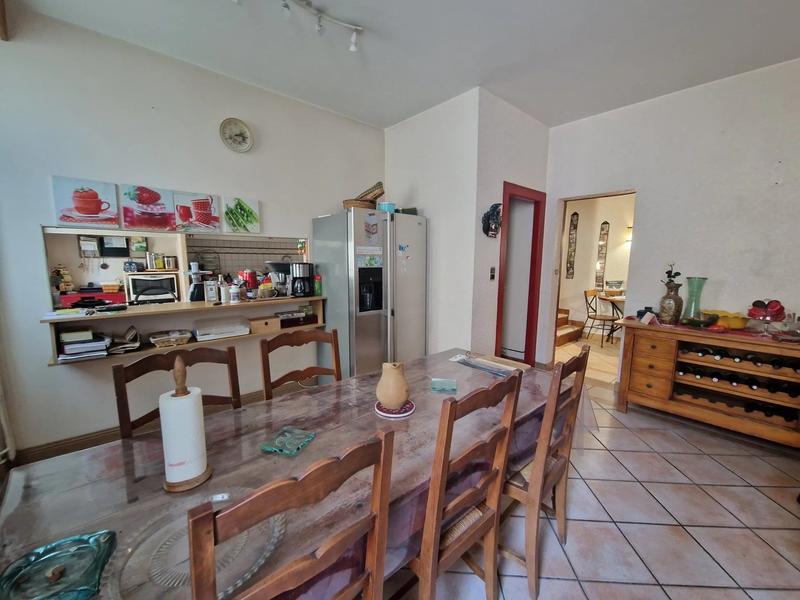 Appartement - 196 m² - 8 pièces