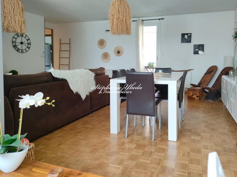 Appartement - 93 m² - 4 pièces