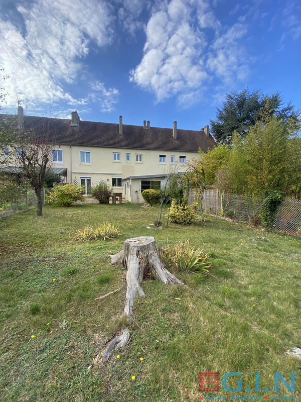 Maison - 106 m² - 6 pièces