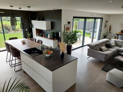 Maison - 193 m² - 6 pièces