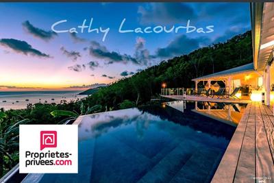 Villa - 225 m² - 10 pièces